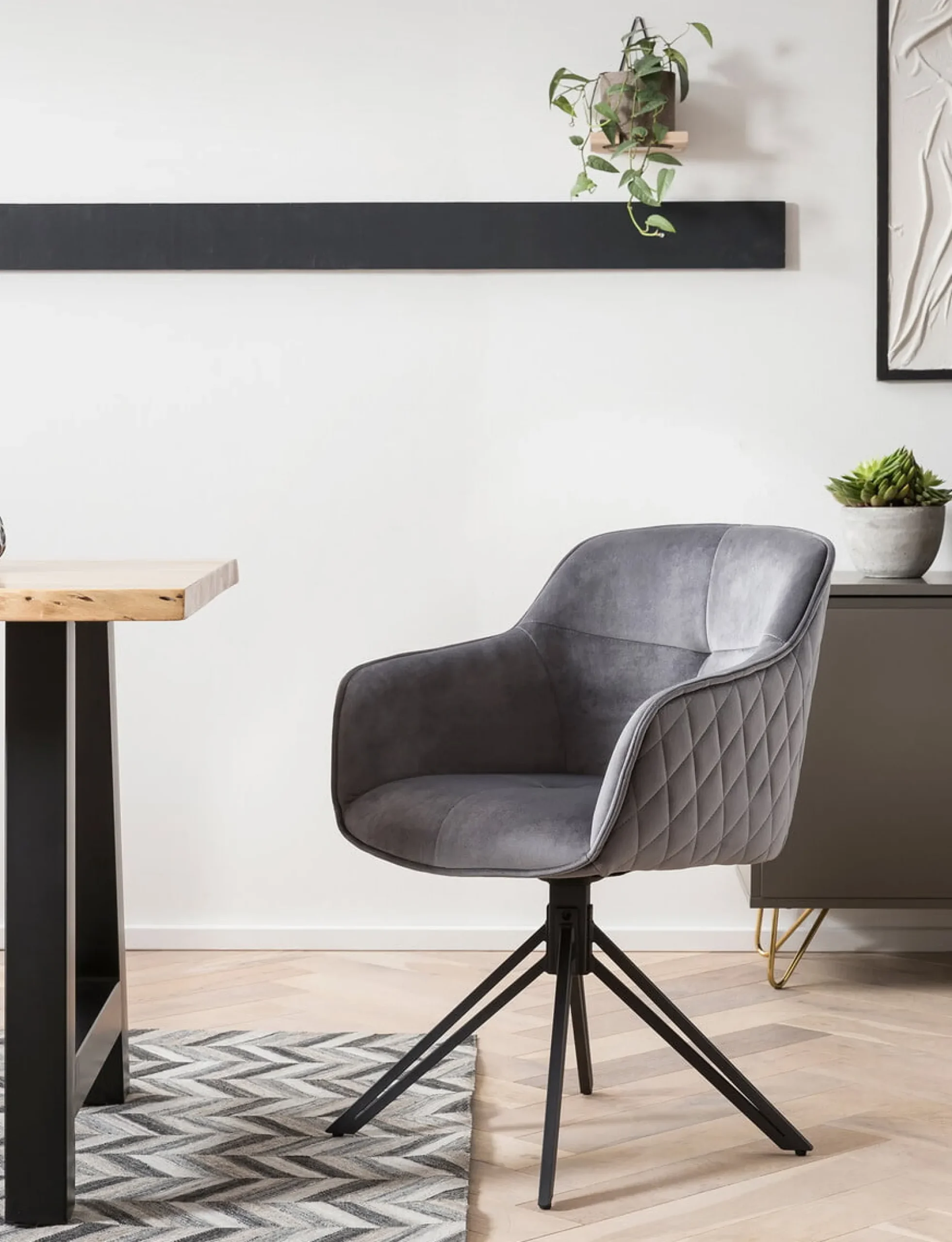 Eetkamerstoelen^Huisenthuis Armstoel Adele Grijs