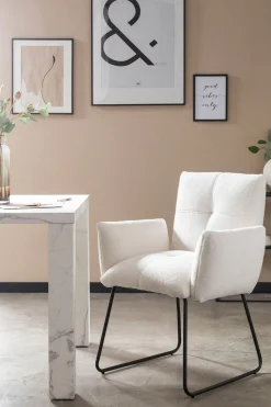 Eetkamerstoelen^Huisenthuis Armstoel Lizzie Bouclé Wit