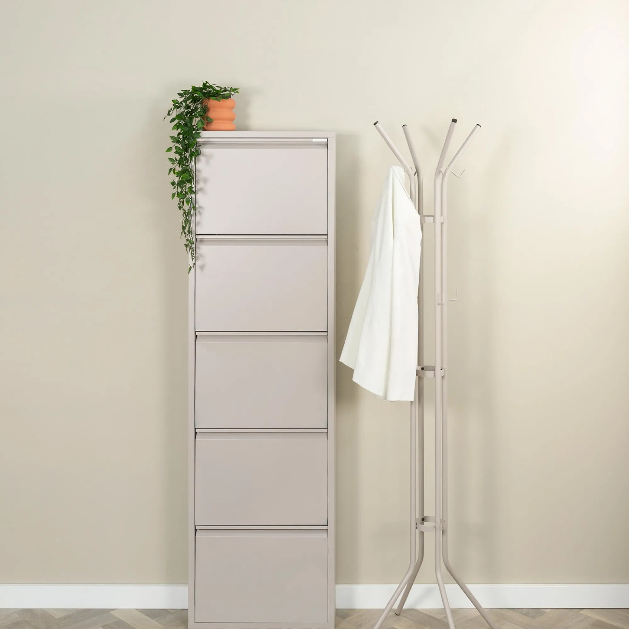 Schoenenkasten^Huisenthuis Schoenenkast Oscar-5 Taupe