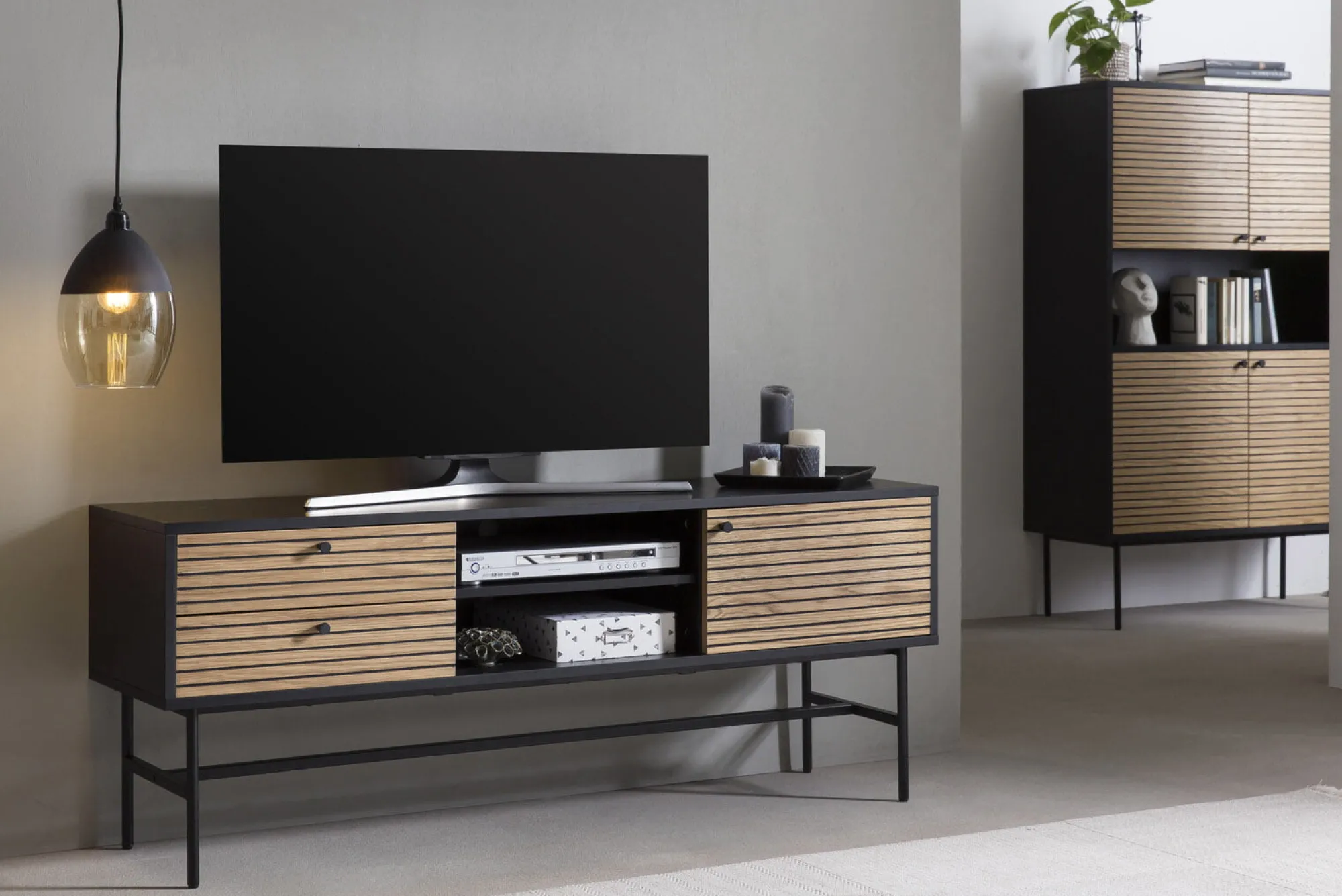 Tv Meubels^Huisenthuis TV-meubel Eiken-Zwart
